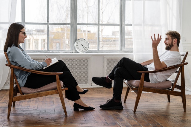 Marriage and Family Therapy is currently under examination for coverage under Medicare and Medicaid. Photo by cottonbro from Pexels.