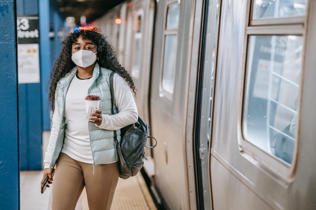 America faces potential future outbreaks as the vaccination rate declines. Photo by Uriel Mont on Pexels.