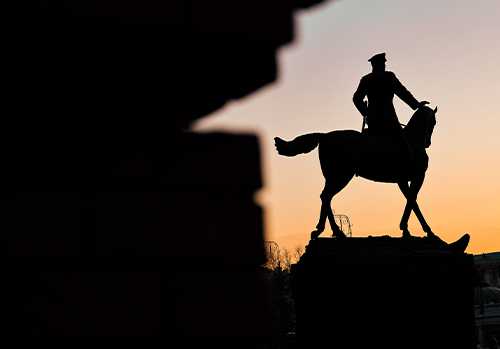 Statue of a commander riding a horse