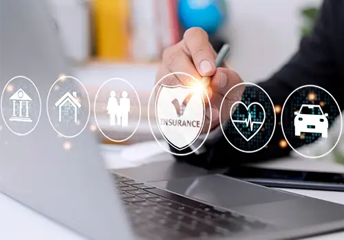 A health plan broker selects insurance on a virtual screen.